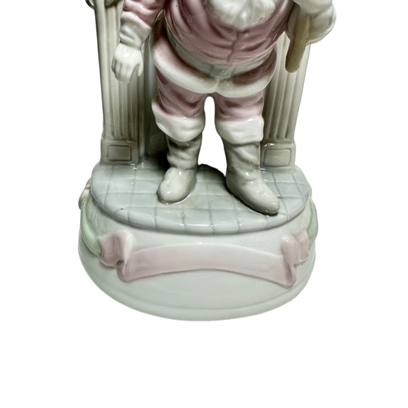 Holiday Classics 8" Handpainted Wind Up Music Santa Christmas Tablepiece Vintage - Picture 3 of 8